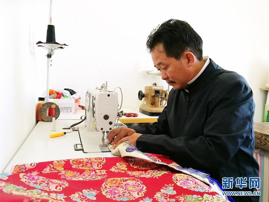 (決戰(zhàn)決勝脫貧攻堅(jiān)·圖文互動(dòng))(1)“吹響”幸福的白海螺——青海易地扶貧搬遷見聞