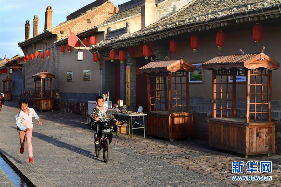 (集中連片特困地區(qū)貧困村調(diào)研行·圖文互動)(3)芝麻開花節(jié)節(jié)高——山西岢嵐縣宋家溝村脫貧調(diào)查