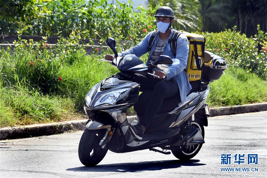 (拉美經濟筆記·圖文互動)(3)新冠疫情下送餐服務在古巴受到歡迎