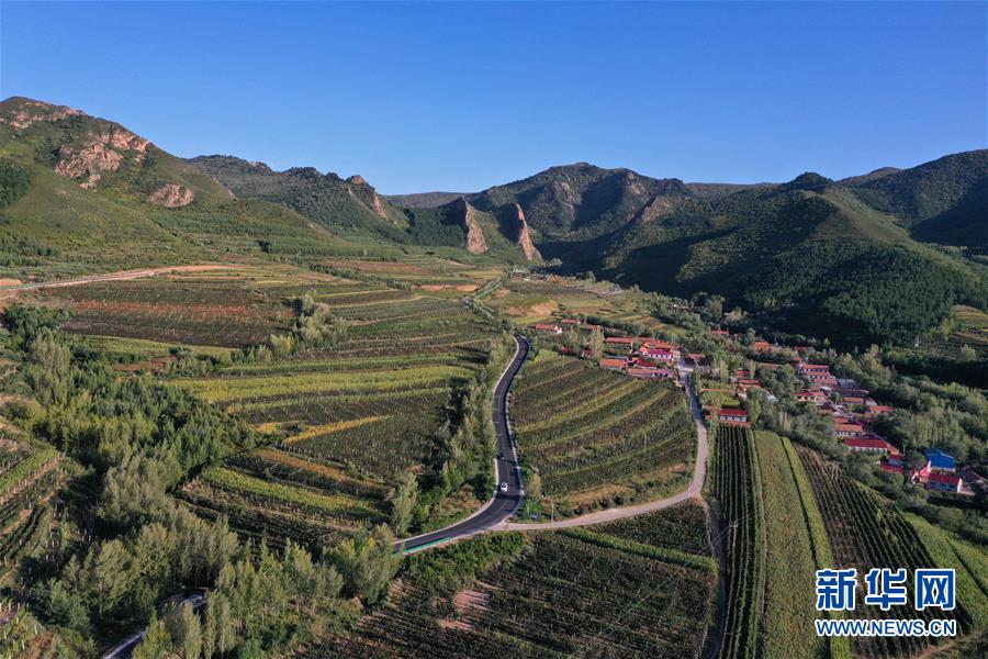 （集中連片特困地區(qū)貧困村調(diào)研行&middot;圖文互動）（5）又整新鞍馬蹄輕&mdash;&mdash;內(nèi)蒙古喀喇沁旗馬鞍山村脫貧調(diào)查