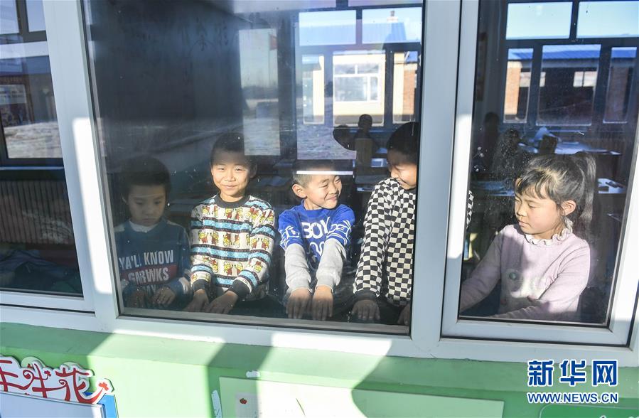 (新華全媒頭條·圖文互動)(14)偉大旗幟引領歷史巨變——習近平新時代中國特色社會主義思想指引“十三五”經濟社會發展述評