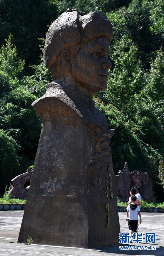 （決戰(zhàn)決勝脫貧攻堅(jiān)&middot;圖文互動(dòng)）（2）&ldquo;堵槍眼&rdquo;的脫貧戰(zhàn)怎么打？&mdash;&mdash;繼光村見聞