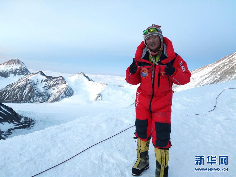 (新華全媒頭條·青春的夢想 青春的奮斗·圖文互動(dòng))(1)二〇二一——二〇三五:照見你我青春路