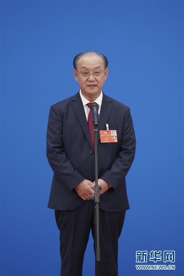 (兩會·政協開幕)(2)接受采訪