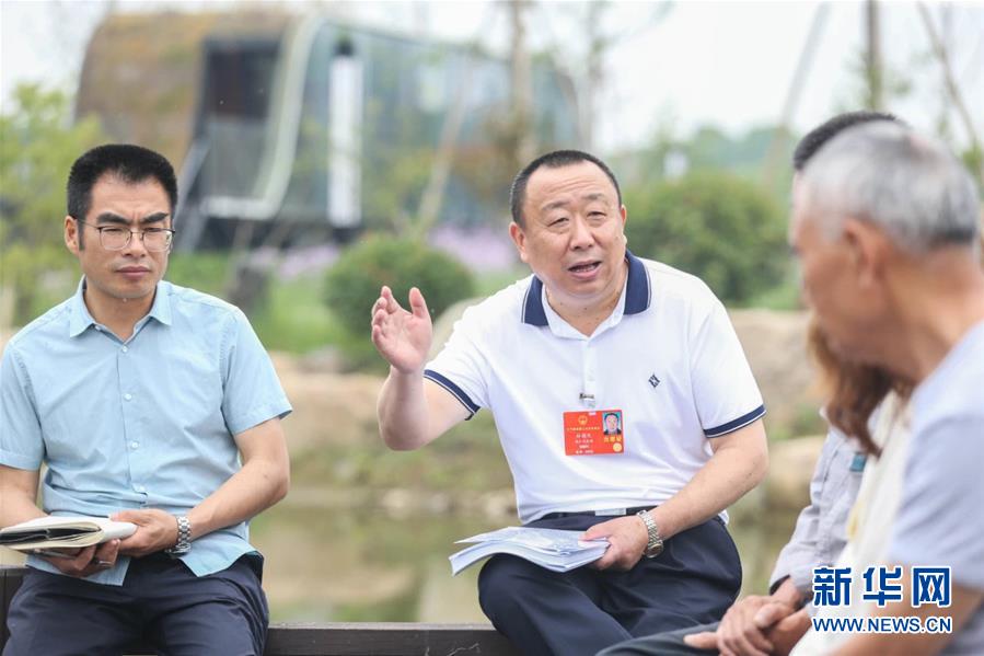 （新華全媒頭條&middot;兩會(huì)精神看落實(shí)&middot;圖文互動(dòng)）（2）整體謀劃、系統(tǒng)升級(jí)、全面提升&mdash;&mdash;落實(shí)全國兩會(huì)精神織牢織密公共衛(wèi)生防護(hù)網(wǎng)