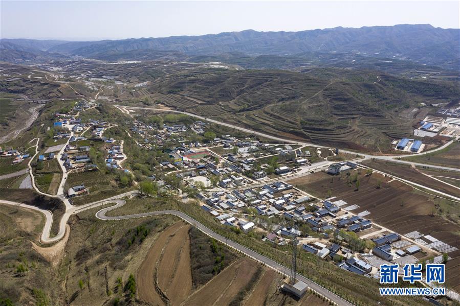 （新華全媒頭條&middot;圖文互動）（4）初夏，循著總書記的腳步探訪產業扶貧新事