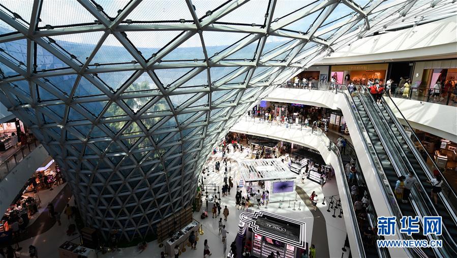 (在習近平新時代中國特色社會主義思想指引下——新時代新作為新篇章·習近平總書記關切事·圖文互動)(1)感受開放新魅力——海南自由貿易港建設開局觀察