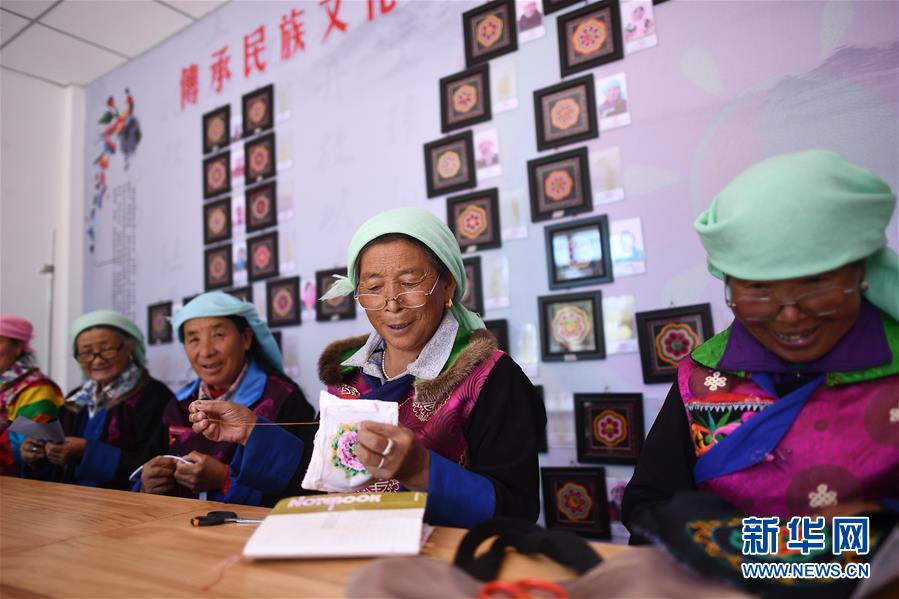 (習近平的小康故事·新華網·圖文互動)(1) “讓全體人民住有所居”——習近平和百姓安居的故事