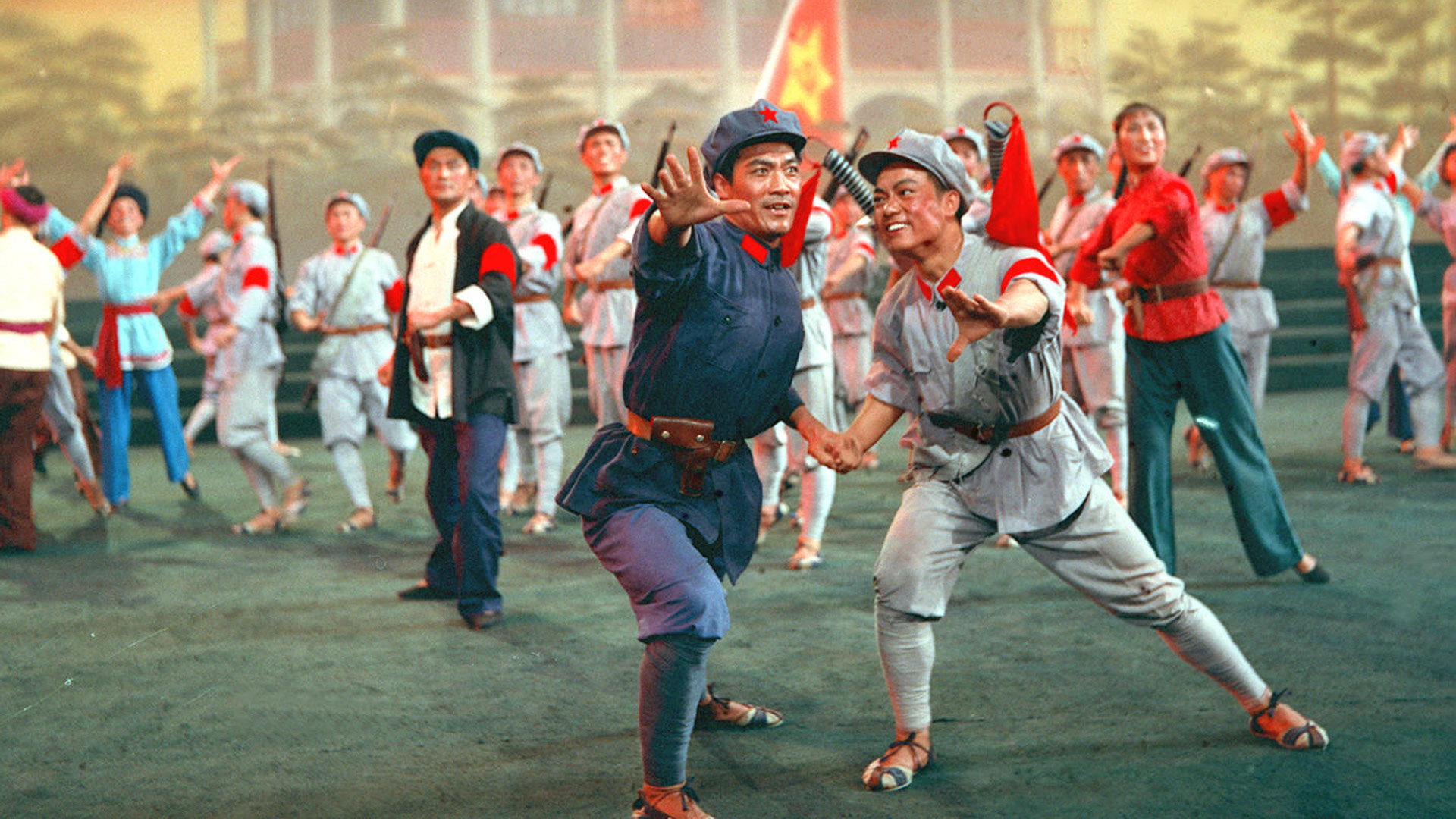 重溫紅色經典 傳承長征精神