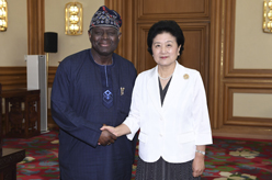 劉延東會見聯合國人口基金執行主任巴巴通德&middot;奧索蒂梅欣