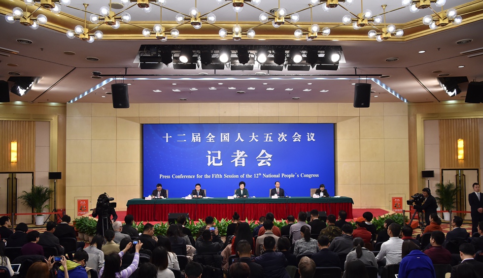 回放:國家衛生計生委主任李斌等答記者問