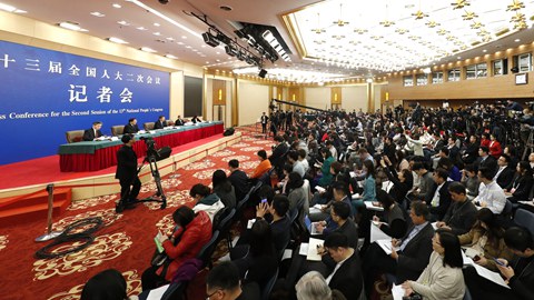 政協委員就&ldquo;促進民營經濟高質量發展&rdquo;答記者問