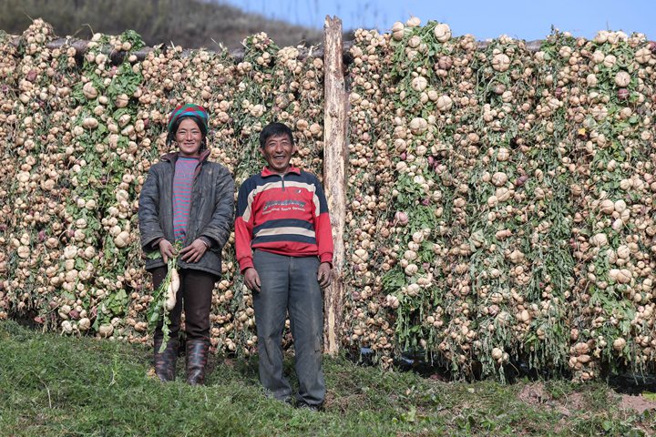 涼山深處&ldquo;繡&rdquo;美圖 &mdash;&mdash;四川昭覺縣火普村脫貧調查