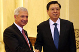 張德江與法國民議會(huì)議長(zhǎng)會(huì)談