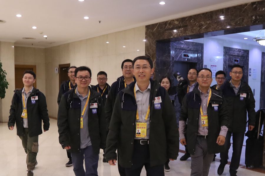 新華網國慶前方報道團隊，出發啦！