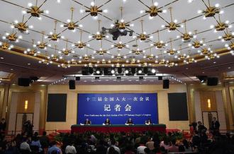 農業部部長韓長賦等就&ldquo;實施鄉村振興戰略 推動農業轉型升級&rdquo;答記者問