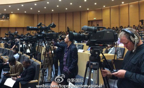 李克強即將在非盟總部發表演講,請柬“一柬難求”。圖片來源:“新國際”微博。 李克強即將在非盟總部發表演講,請柬“一柬難求”。圖片來源:“新國際”微博。