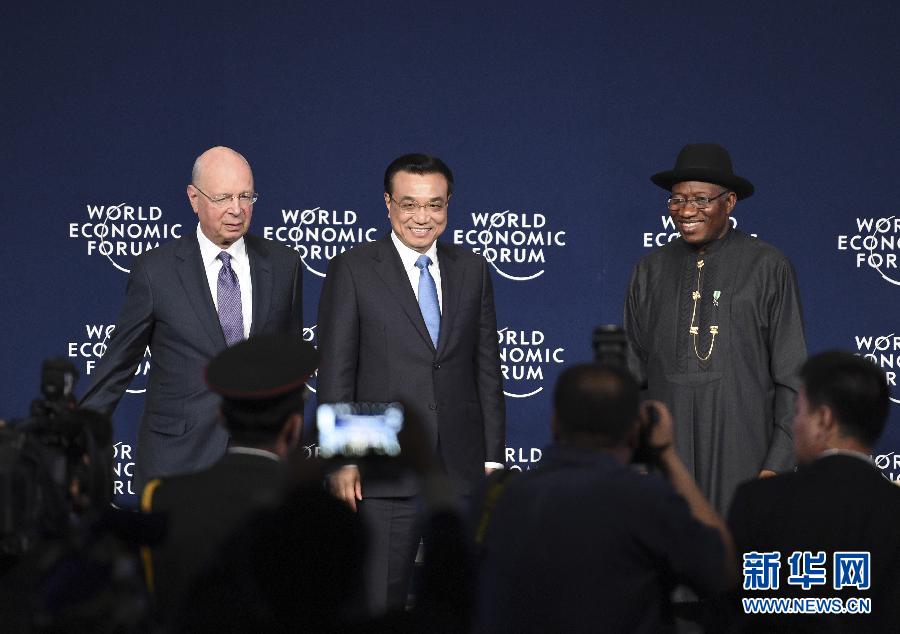 5月8日，中國國務院總理李克強在阿布賈出席第24屆世界經濟論壇非洲峰會全會，發表題為《共同推動非洲發展邁上新臺階》的特別致辭。新華社記者 李學仁 攝 