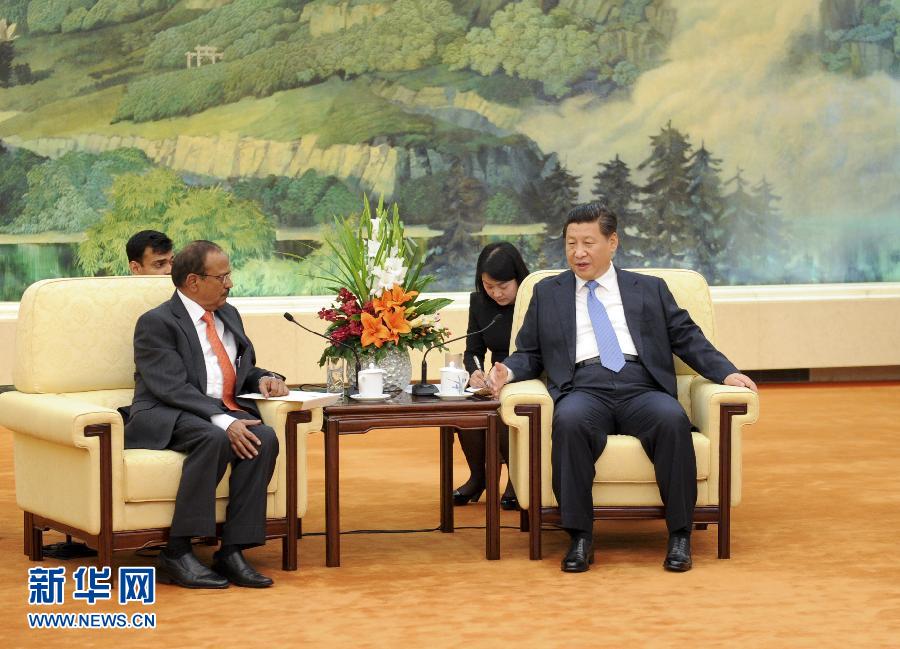 9月9日,國家主席習近平在北京人民大會堂會見印度總理特使、國家安全顧問多瓦爾。 新華社記者 張鐸 攝 9月9日,國家主席習近平在北京人民大會堂會見印度總理特使、國家安全顧問多瓦爾。 新華社記者 張鐸 攝