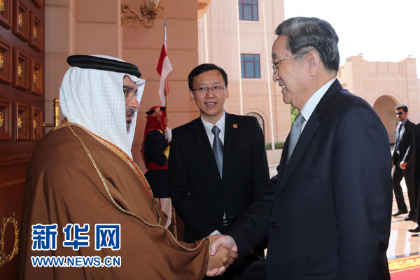11月6日，正在巴林進行正式友好訪問的全國政協主席俞正聲在麥納麥會見巴林王儲薩勒曼。 新華社記者劉衛兵攝