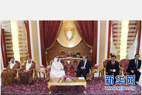 11月6日，正在巴林進行正式友好訪問的全國政協主席俞正聲在麥納麥會見巴林國王哈馬德。 新華社記者 張鐸 攝
