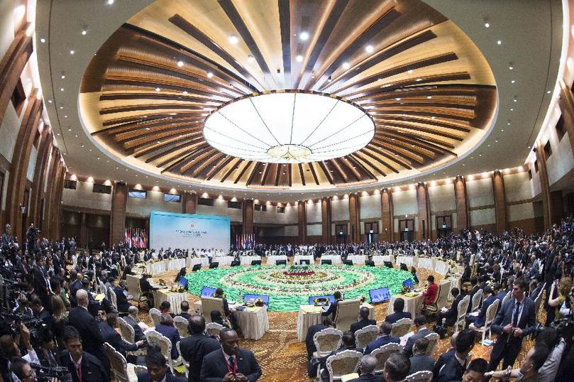  11月13日，中國國務院總理李克強在緬甸內比都出席第九屆東亞峰會。 新華社記者 王曄 攝