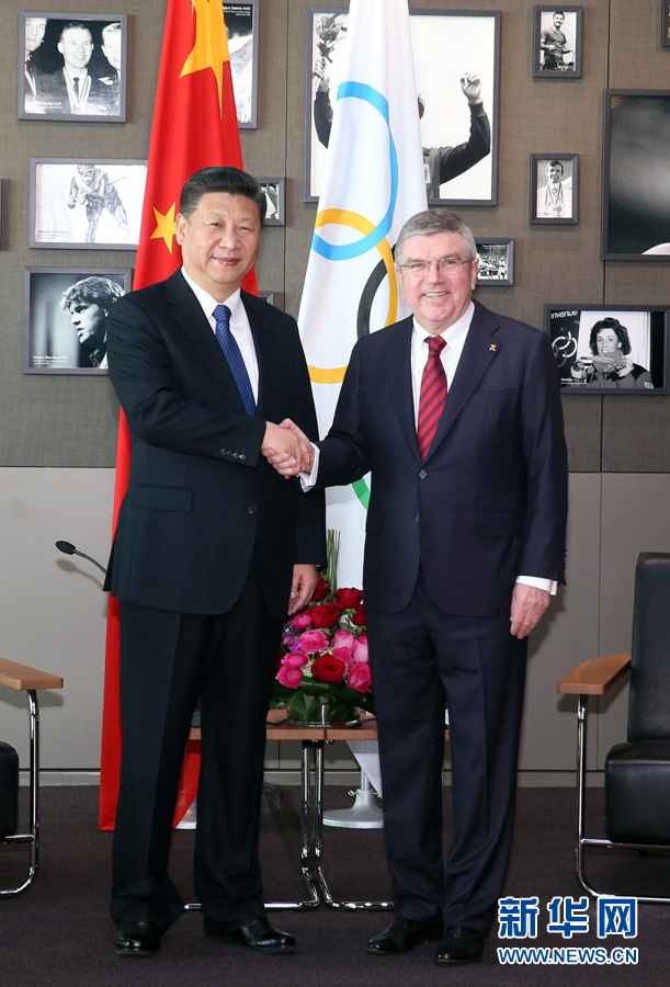 1月18日,國(guó)家主席習(xí)近平在瑞士洛桑國(guó)際奧林匹克博物館會(huì)見國(guó)際奧林匹克委員會(huì)主席巴赫。 新華社記者 姚大偉 攝 1月18日,國(guó)家主席習(xí)近平在瑞士洛桑國(guó)際奧林匹克博物館會(huì)見國(guó)際奧林匹克委員會(huì)主席巴赫。 新華社記者 姚大偉 攝