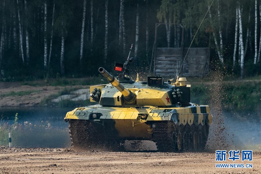 (國際)(6)中國“坦克兩項(xiàng)”參賽隊(duì)在“國際軍事比賽-2019”中首賽告捷