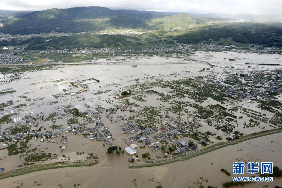 (國際)(2)受臺風“海貝思”影響日本長野縣千曲川決堤