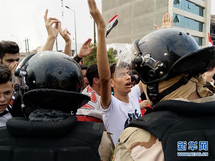 (國(guó)際)(1)伊拉克首都巴格達(dá)開(kāi)始實(shí)施宵禁