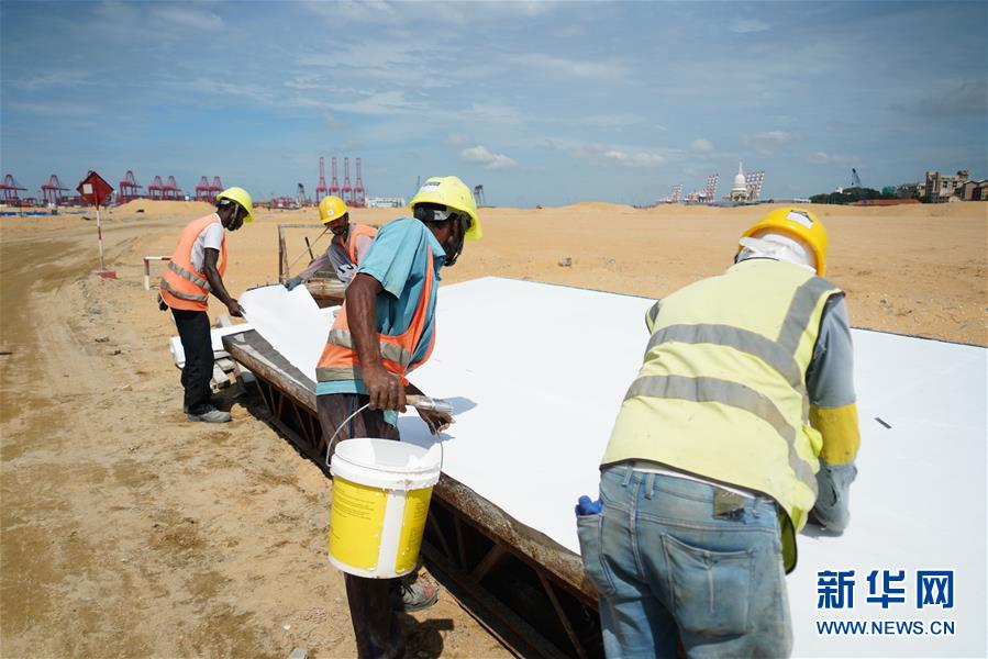 （國際&middot;圖文互動）（6）通訊：&ldquo;五年我們為斯里蘭卡造出一片新土地&rdquo;&mdash;&mdash;科倫坡港口城人的自豪與希冀