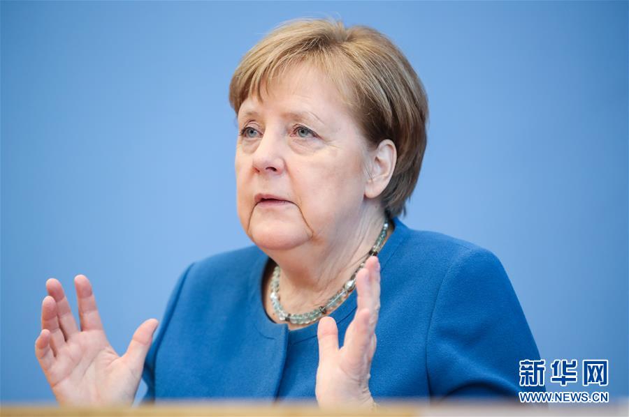 (國(guó)際疫情)(1)德國(guó)總理默克爾開(kāi)始居家隔離
