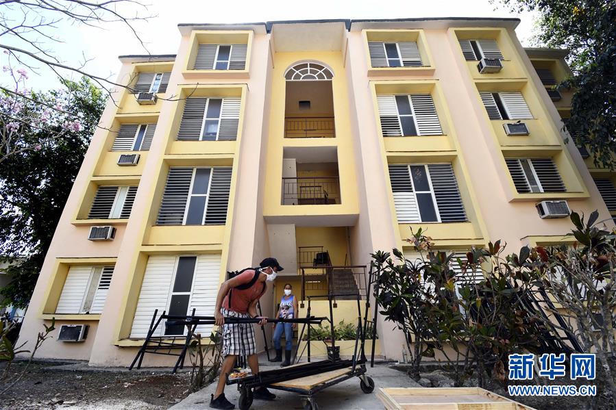 (海外抗疫故事·圖文互動)(4)通訊:“比起待在家里,我更想幫助別人”——記古巴信息科技大學(xué)集中隔離點(diǎn)的師生志愿者