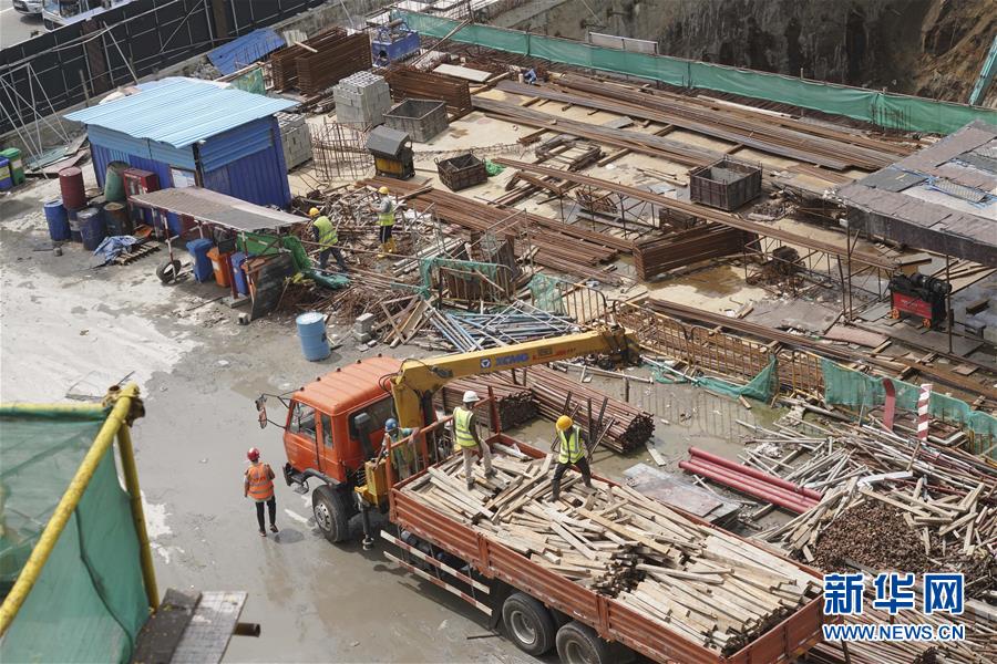 （國際&middot;圖文互動）（1）中國港灣科倫坡房建項目復工目擊記