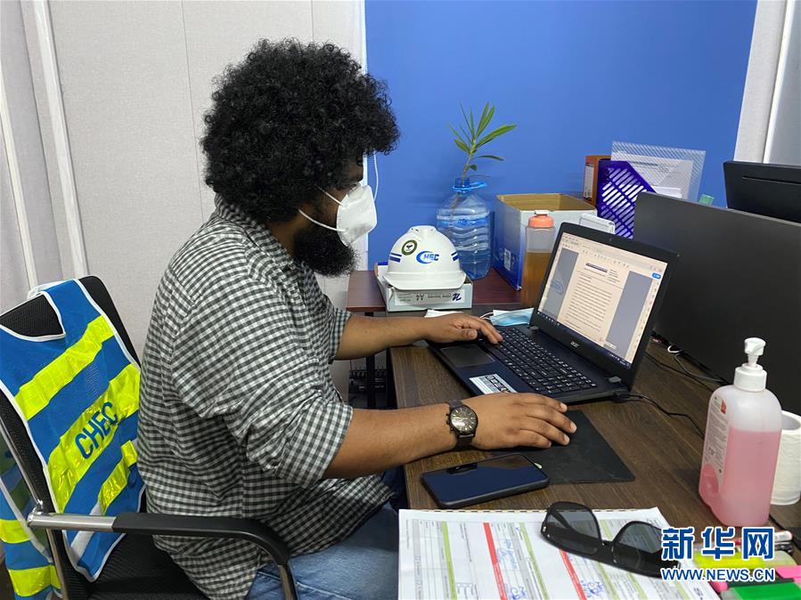 (國際·圖文互動)(1)“很高興有機會為中企抗疫和復工盡力”——馬爾代夫小伙薩利姆的抗疫故事