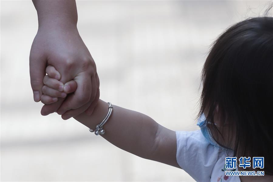 (國(guó)際疫情·圖文互動(dòng))(1)巴西新冠確診病例破500萬(wàn)