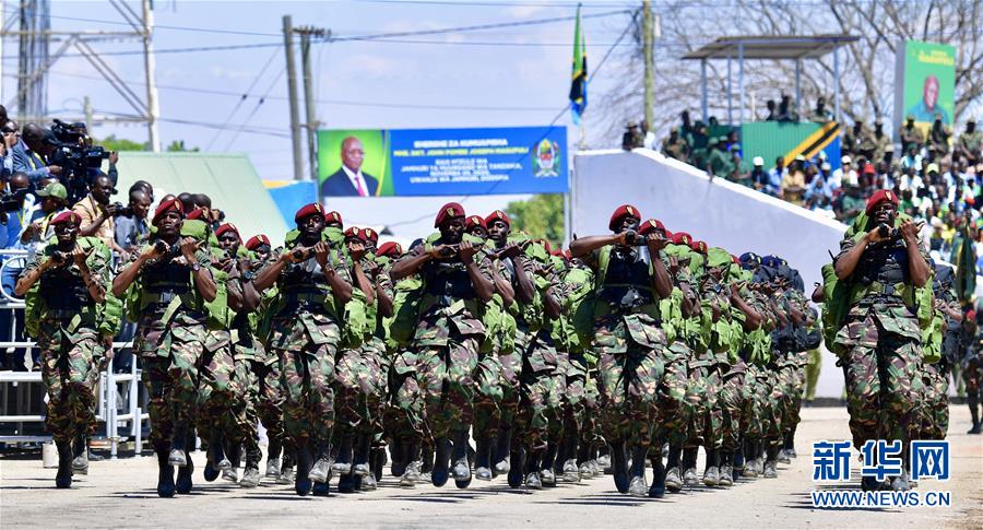 (國(guó)際)(2)獲競(jìng)選連任的坦桑尼亞總統(tǒng)馬古富力宣誓就職