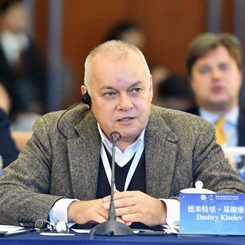 今日俄羅斯國(guó)際新聞通訊社社長(zhǎng)基謝廖夫呼吁建立金磚國(guó)家信息網(wǎng)、金磚國(guó)家電臺(tái)