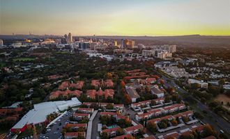 一帶一路&middot;好風光|空中俯瞰南非最大城市約翰內斯堡