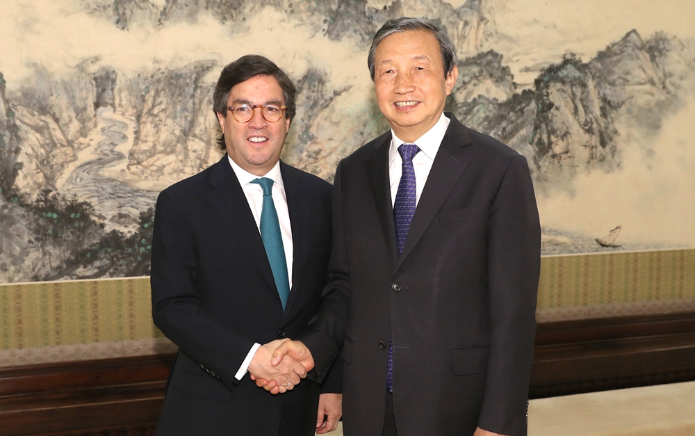 馬凱會(huì)見(jiàn)美洲開(kāi)發(fā)銀行行長(zhǎng)莫雷諾