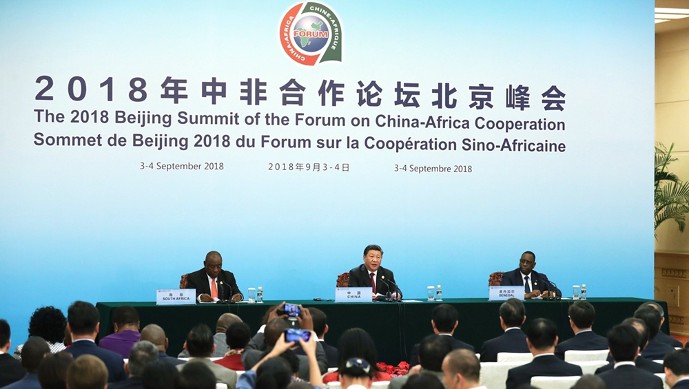 習近平同拉馬福薩、薩勒共同會見記者