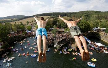 懸崖跳水&mdash;&mdash;&ldquo;勇敢者的游戲&rdquo;